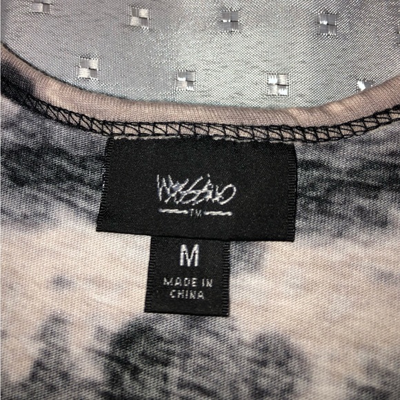 Mossimo Trading tie-dye sundress with uneven hem. Size Medium - Picture 3 of 5